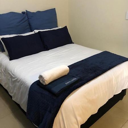 Caleb'S Guesthouse Durban Exteriör bild